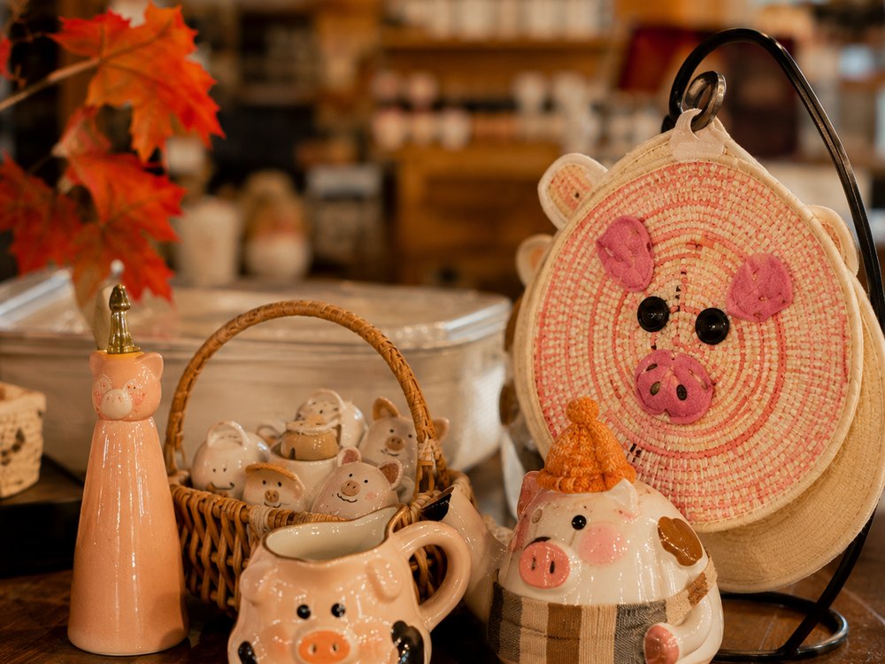 Toys, plush, and novelty gifts at the Abbey Farms Emporium